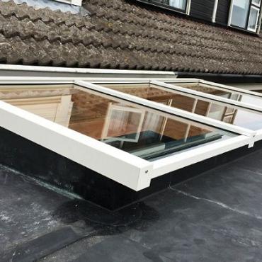 Lichtstraat Glas Douglas Lessenaars 1582Br x 1500mm Dp